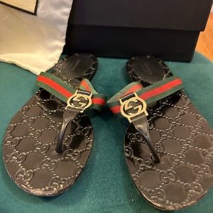 Gucci sandals size 6.5 black!